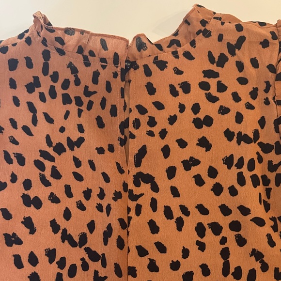 Leopard Print Ruffle Sleeve Top - Picture 5 of 5